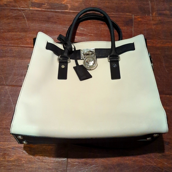 Michael Kors Black and White Large Purse - Picture 1 of 2